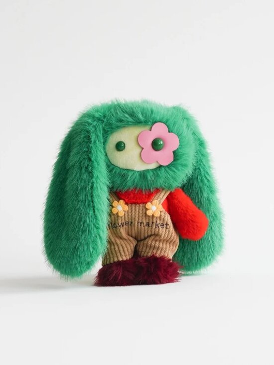 CJ Hendry Accessories - CJ Hendry Flower Market JUJU Collectible Keychain - Elzo (Ellis)